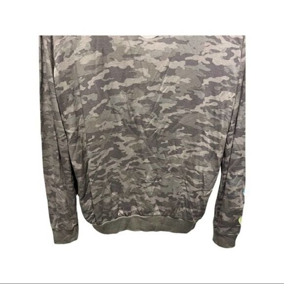 HoneyDew Camo Easy rider Sweatshirt size small NWT - Picture 5 of 12